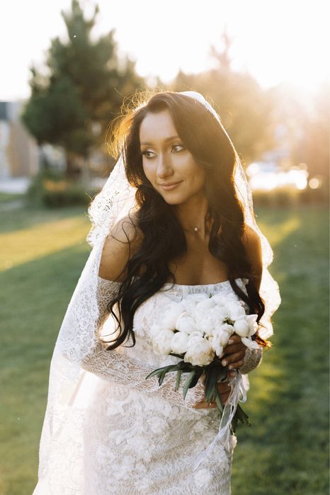 Весільна сукня бу