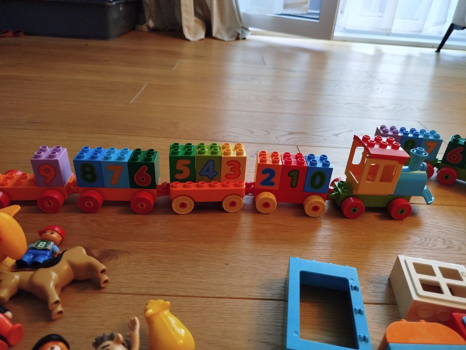 Sprzedam duży zestaw klocków LEGO Duplo