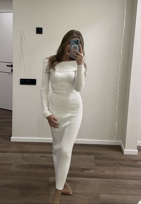 Неймовірна сукня максі в рубчик зі спущеними плечима фірми h&m xs