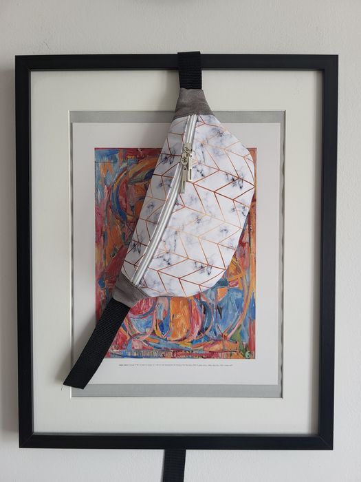 FenkoweŚcieżki Średnia nerka marmurkowa z szarym nubukiem