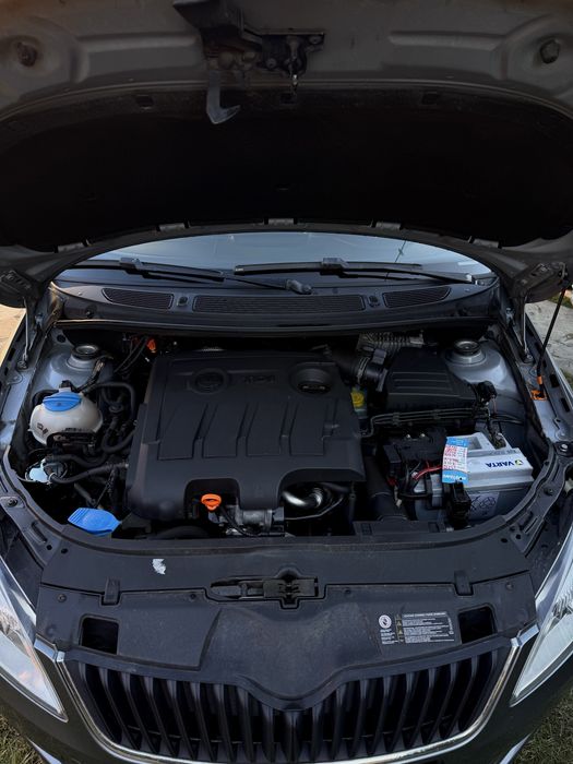 Skoda Roomster 2011 1.6 turbo diesel