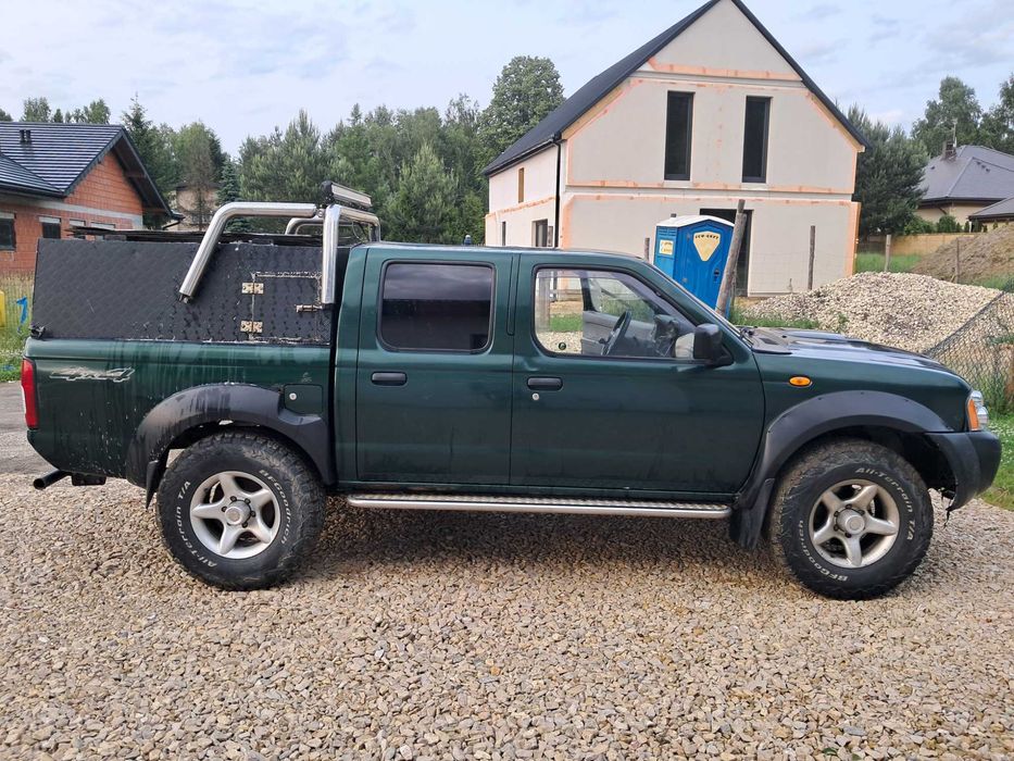 Nissan navara 2005