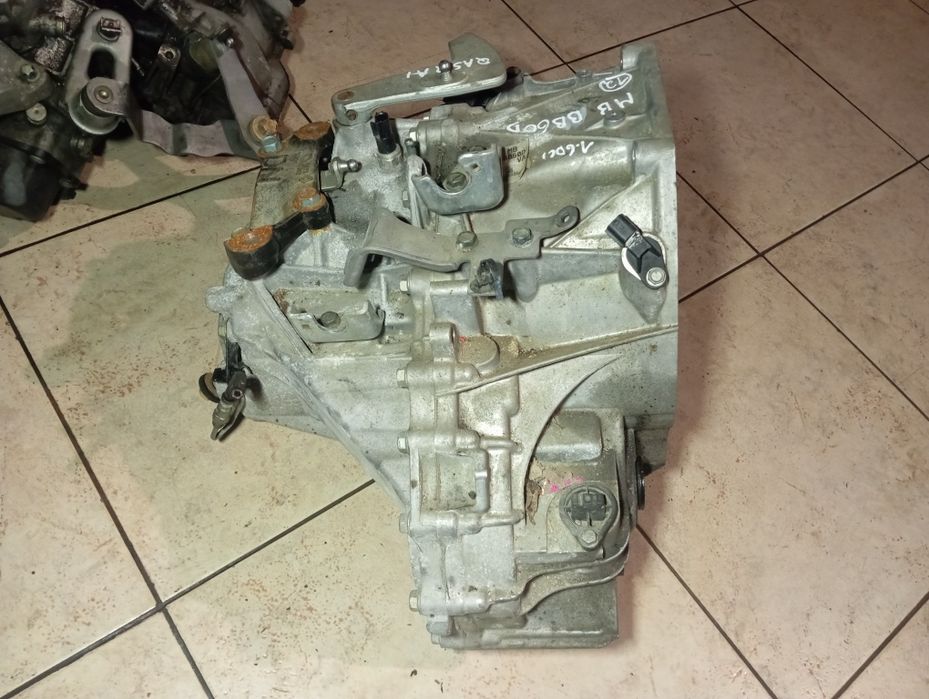 Caixa velocidades Nissan qasqhai 1.6 DCI j10