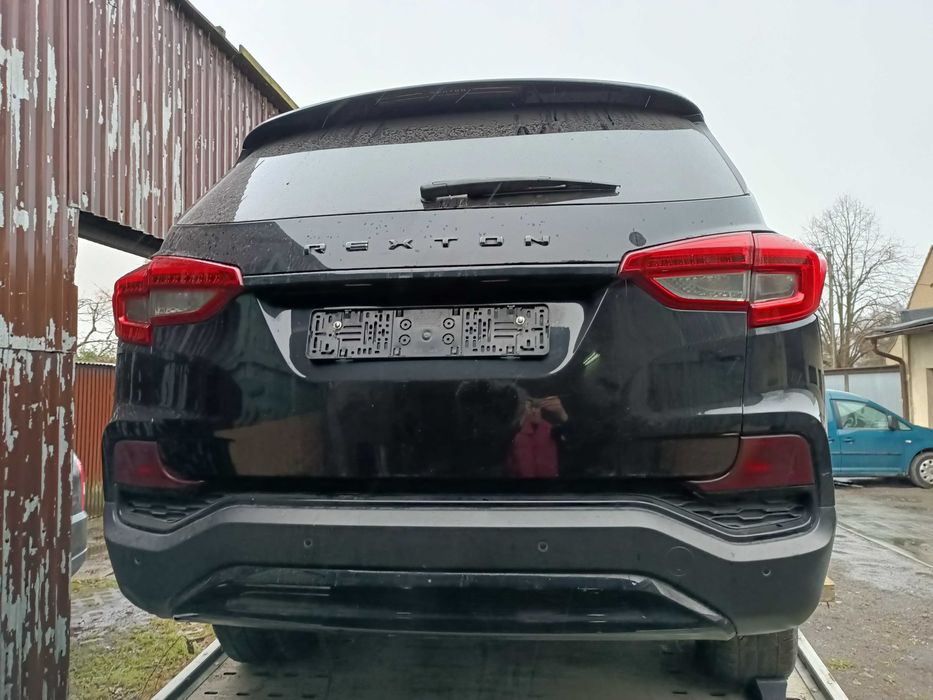 Ćwiartka tył Rexton 2017 -