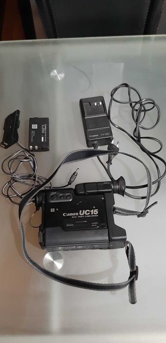 Vintage film camera, like new and in good condition, black64751574798466124