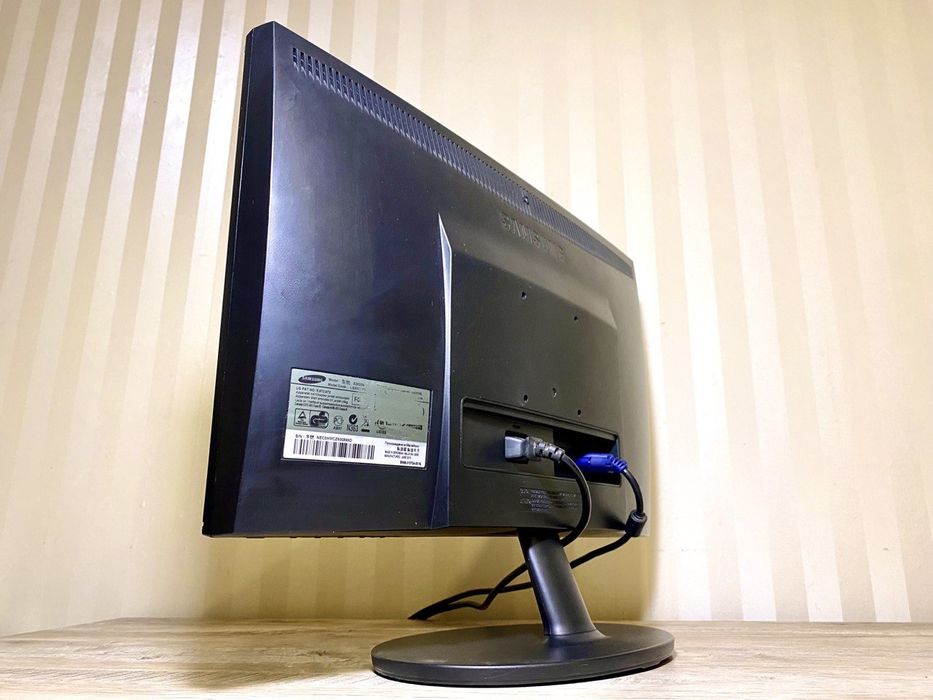 Монітор 20" Samsung SyncMaster E2020N