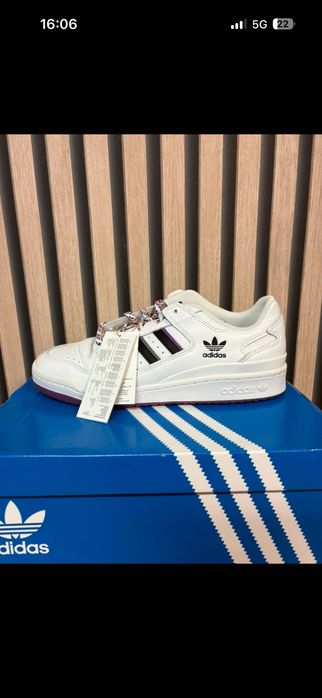 Adidas forum low skóra