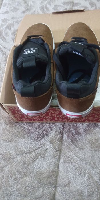 Sapatilhas Vans novas, nunca usadas n 39