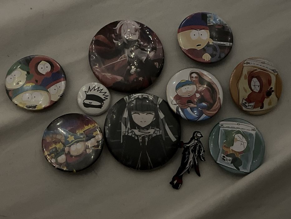 Значки із різними фандомами ‼️ОПИС ІЗ ЦІНАМИ‼️