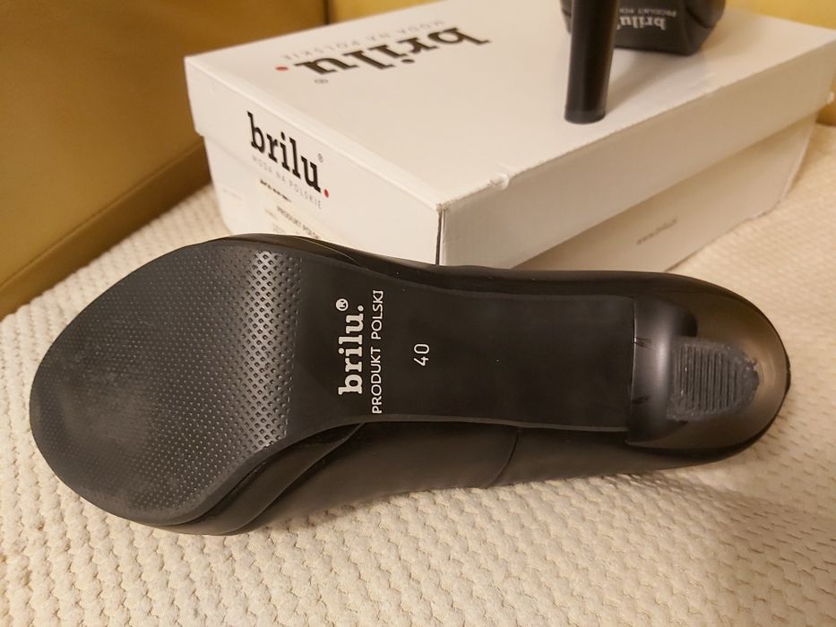 Brilu. Klasyczne szpilki na platformie czółenka 40 nowe