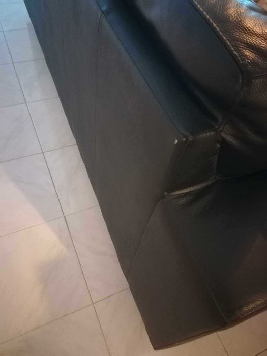 Sofá preto de 3 lugares 200x85cm