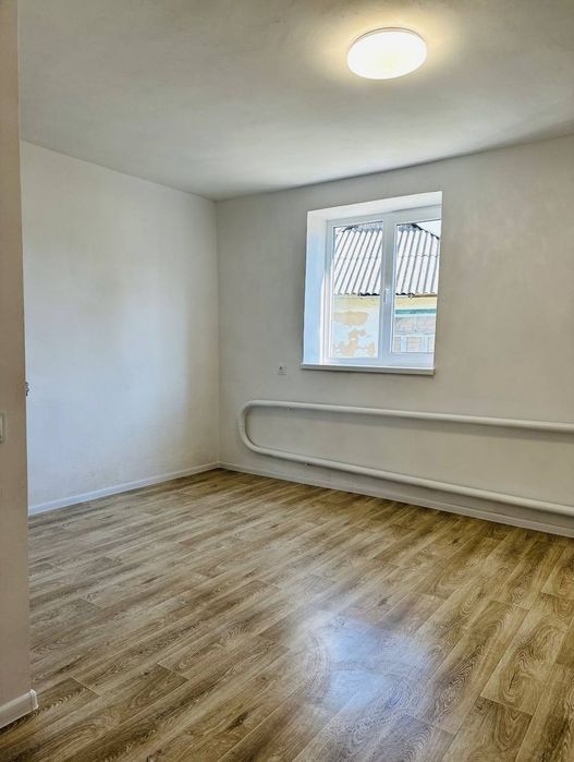 Продаж  будинку.  М. Тараща два будинки.  без комісії для покупця