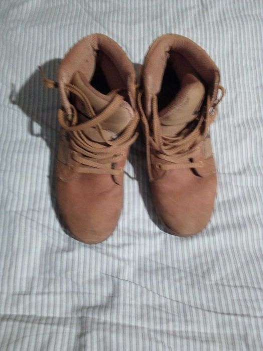 Ботинки светло-коричневые 39 р.