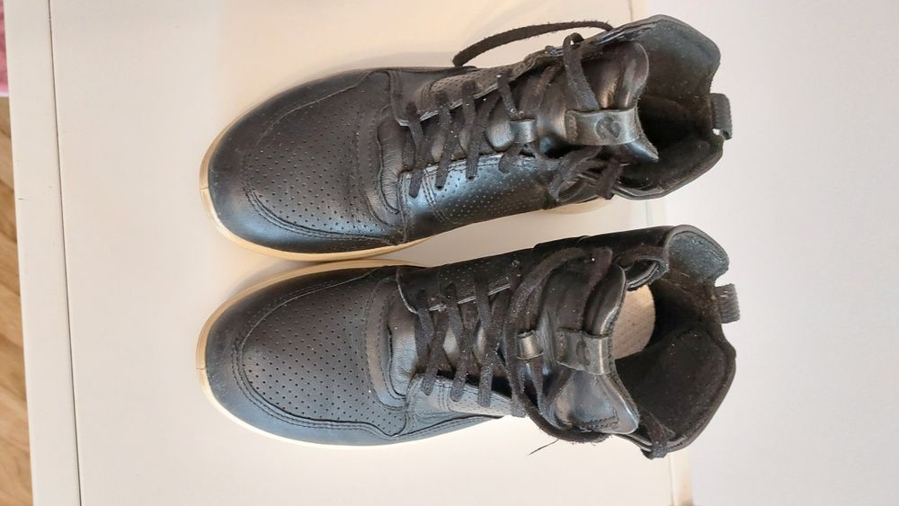 Botki   Lekkie  i  wygodne .