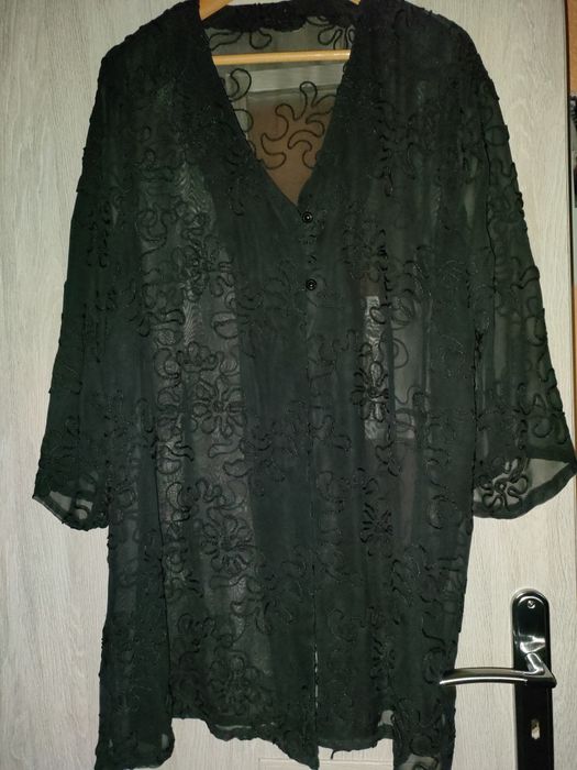 Sprzedam narzutka czarna xl