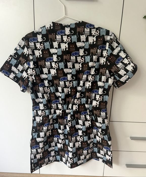 Новая медицинская кофта Люди в белом