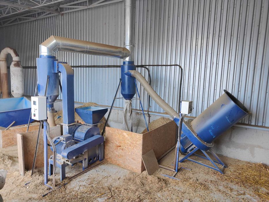 Обладнання для виготовлення брикетів з соломи