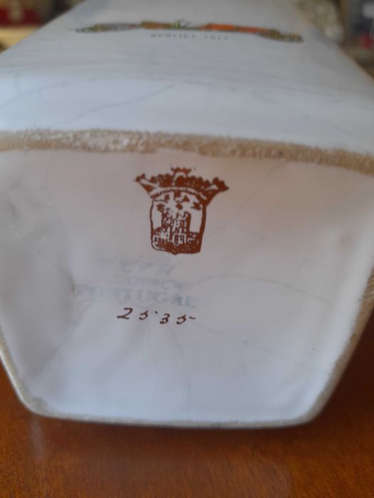 Conjunto garrafa e 6 copos