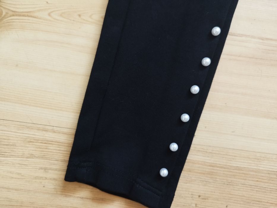 Just Anna porządne legginsy z perełkami S