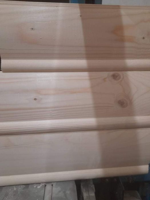 Deska świerkowa pół bal z wałkiem