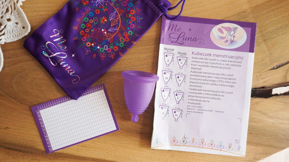 Kubeczek menstruacyjny Me Luna CLASSIC S fioletowy z kulką