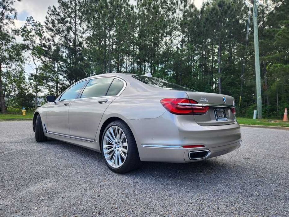 2019 BMW 7-Series 750i