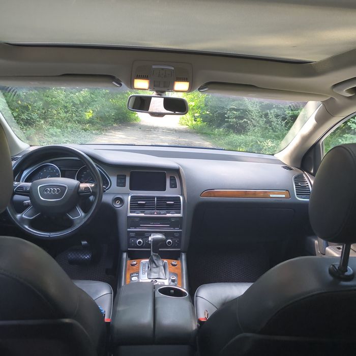 Audi Q7 2015 року