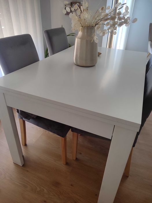 Mesa de sala jantar