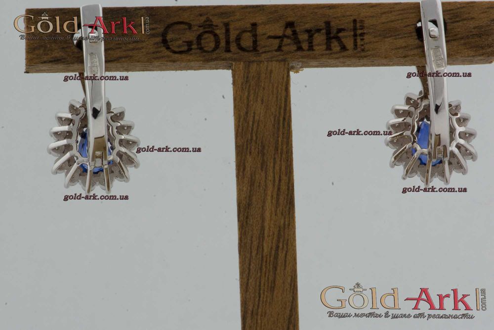 Сережки з сапфірами та діамантами