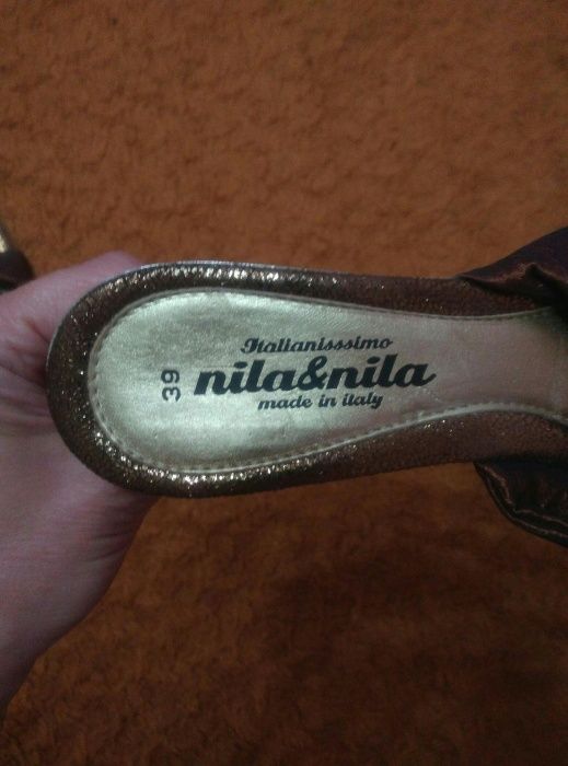 Босоножки шлепки "nila&nila" 38-39(Италия)