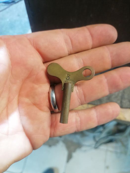 Relógio antigo de parede