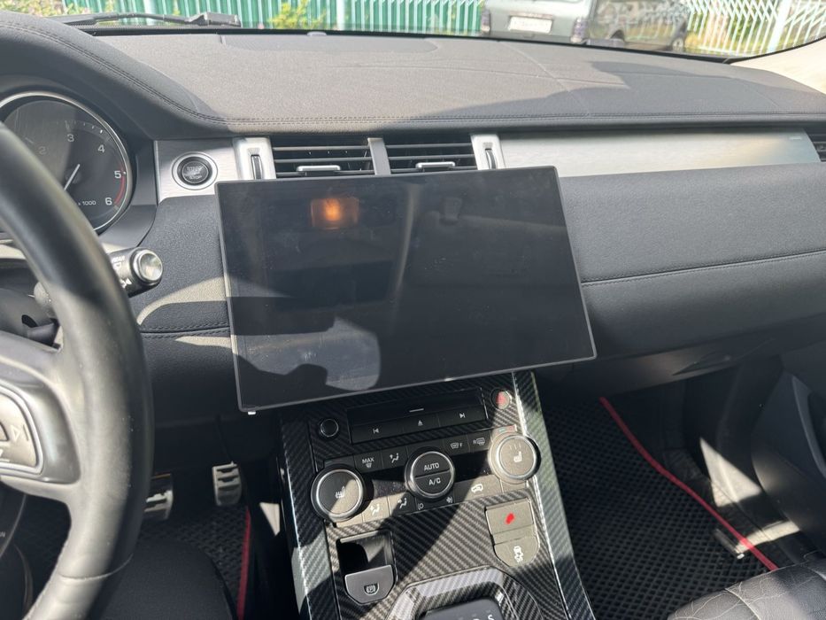 Мультимедіа Land Rover Range Rover Evoque (моделі 2012–2015 років) з оригінальною аудіосистемою Bosch