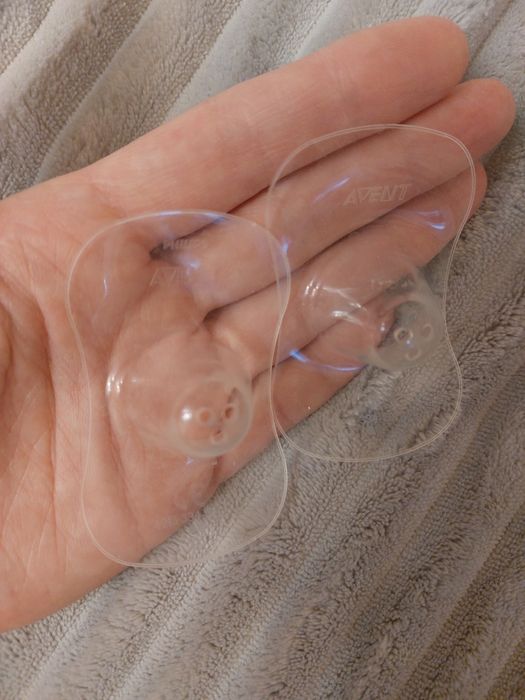 Силиконовые накладки Philips Avent S и canpol babies для кормления