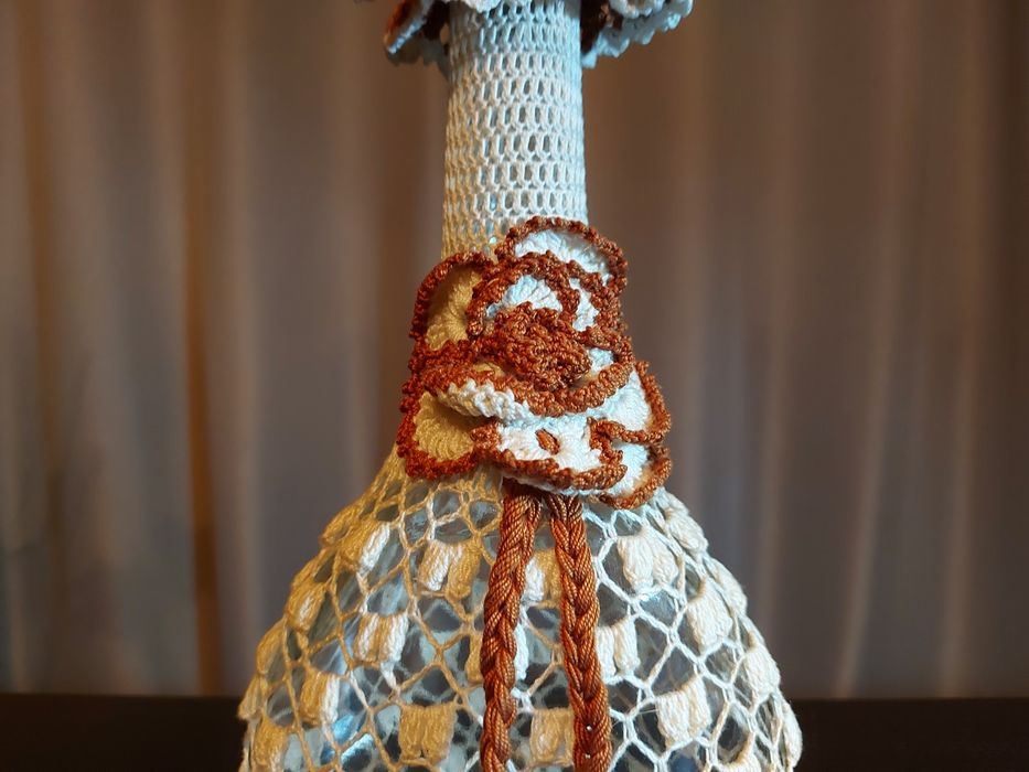 Garrafa decorativa em crochê + 2 copos, feito à mão