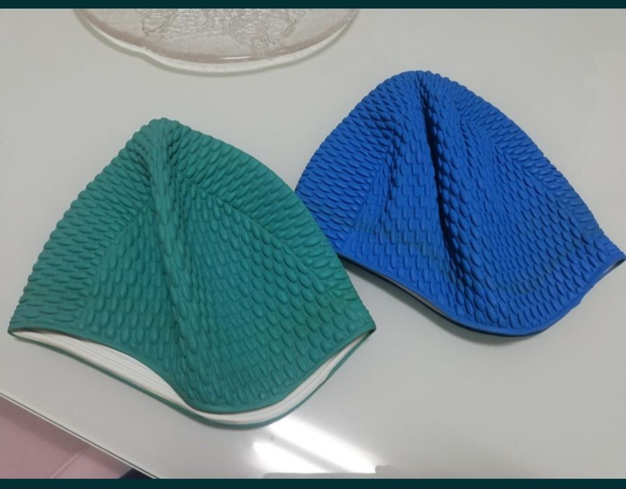 Touca piscina de borracha