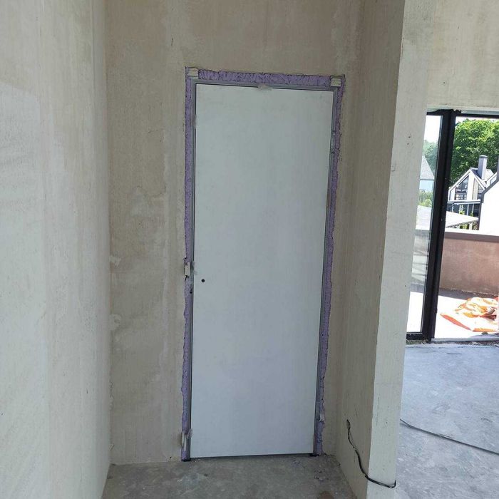 Приховані двері, двері прихованого монтажу