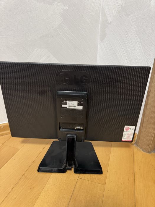 Монитор 21.5" LG 22EN33