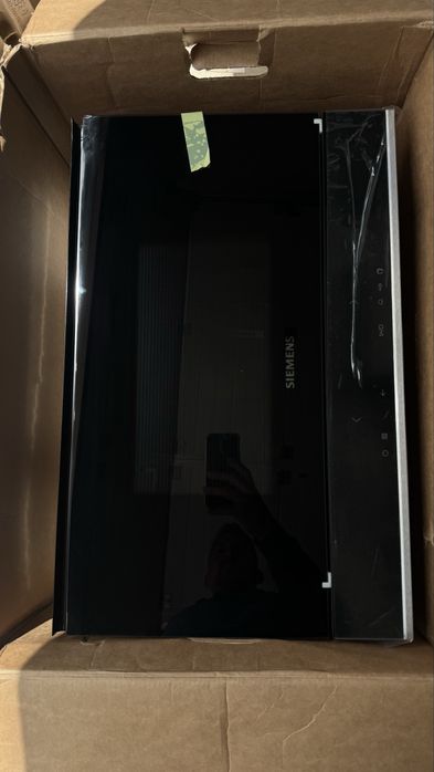 Micro-ondas Encastre SIEMENS BE722R1B1 (21 L - - Preto)