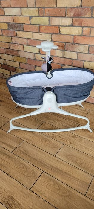 Leżaczek bujaczek tiny love