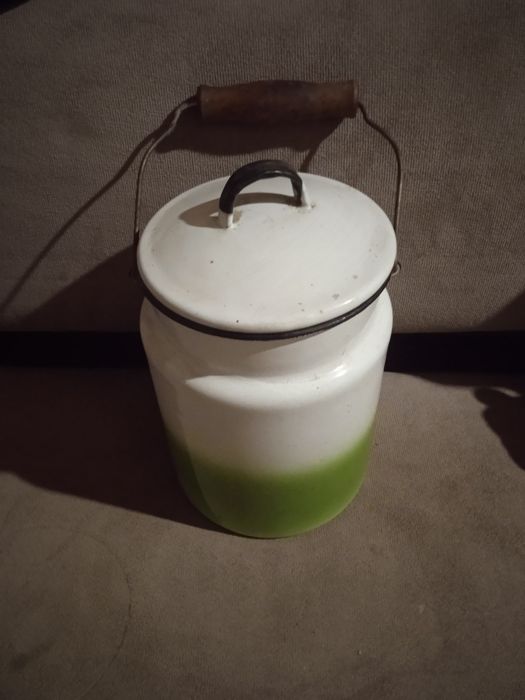 Продам бедончик эмалированный