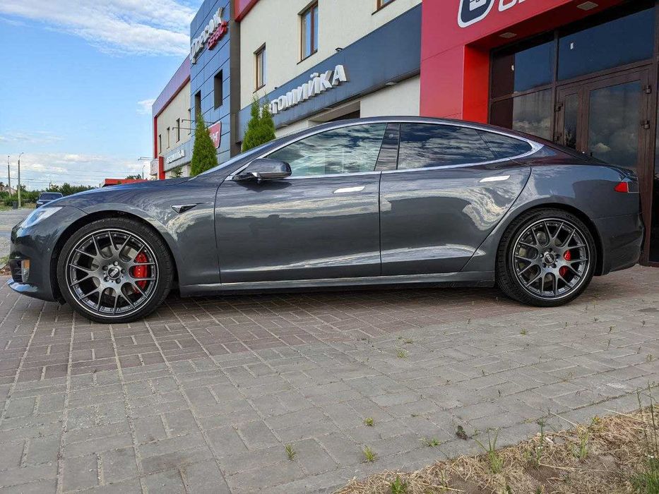 Tesla Model S P100D Ludicrous