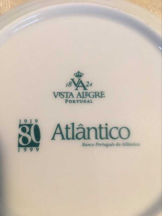 Prato pequeno de  porcelana da Vista Alegre - 80 anos do BPA