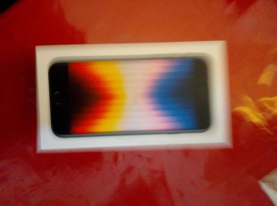 iPhone SE 2020 64GB Preto