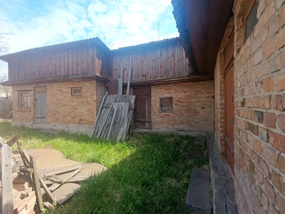 Продаж добротного міцного будинку в Димері