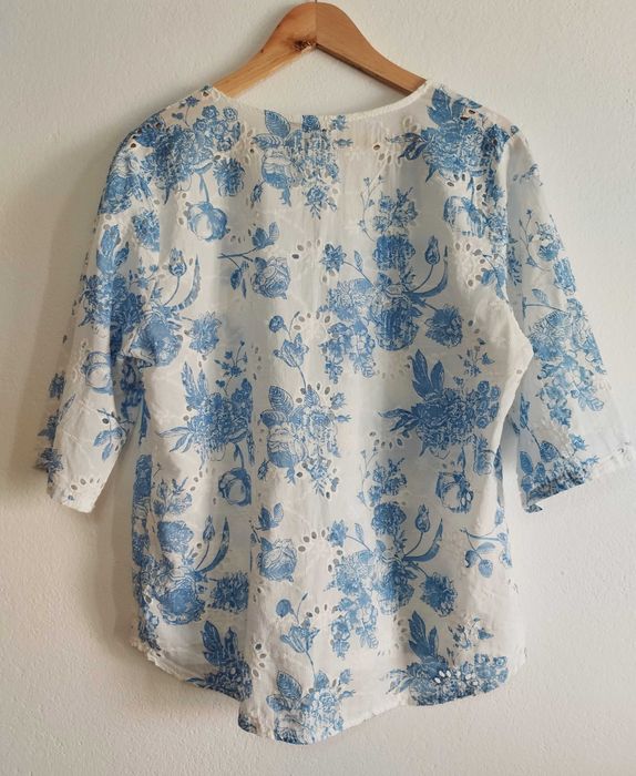 Blusa Bordada Meia Manga