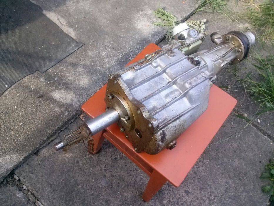 Коробка передач ГАЗ 2410 Нова.