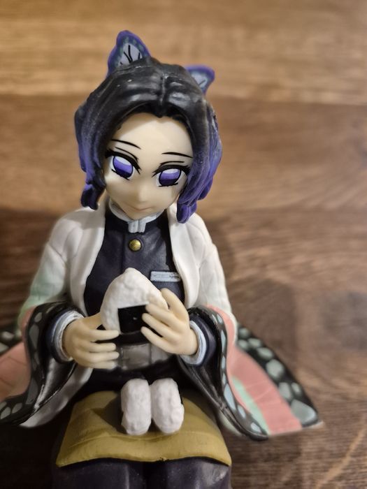 Kochou Shinobu figurka Demon slayer