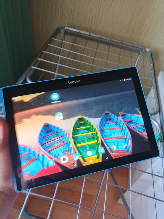 Планшет lenovo 10.1  идеальное состояние