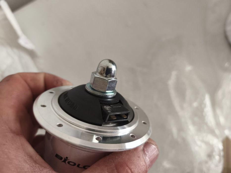Dínamo cubo BioLogiC Joule II 6V 3W