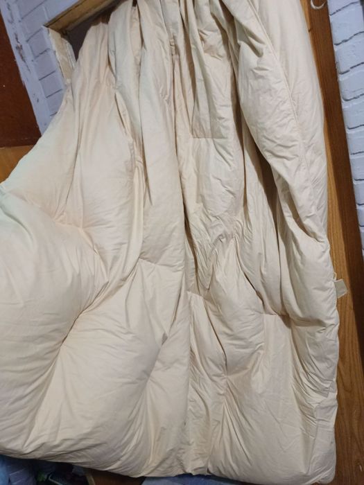 Пухова ковдра, велика, обʼємна і тепла